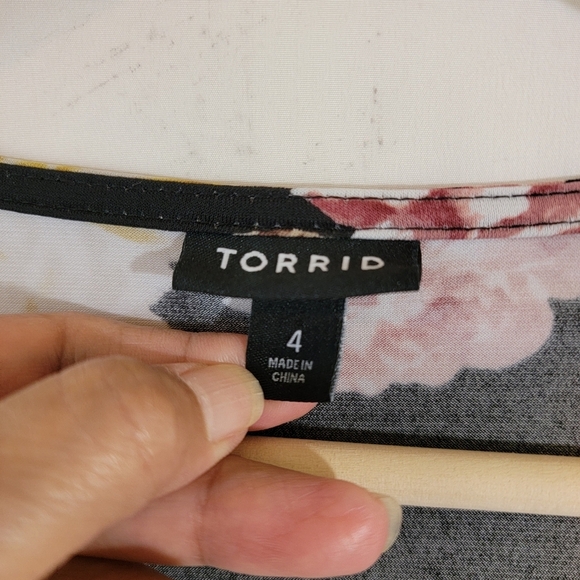 TORRID Black Floral Faux Wrap Long Sleeve Tie Waist Top 4X Boho Fall Cottagecore - Picture 8 of 11